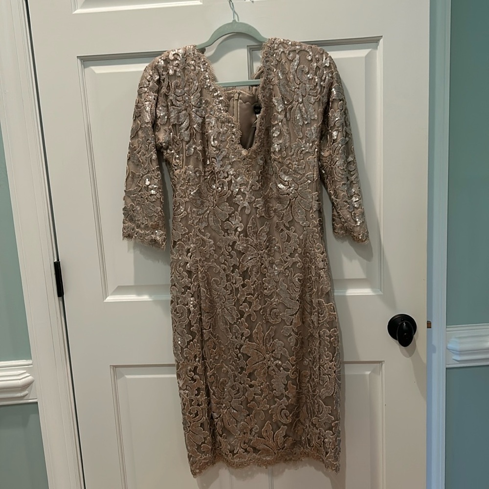 Gorgeous Tadashi sequin cocktail dress size 12 champagne color elegant